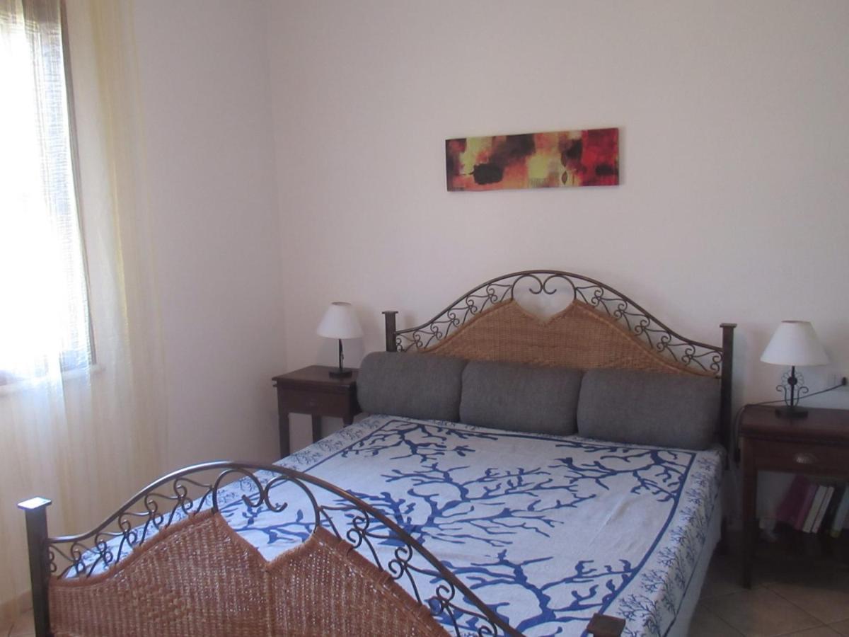 Casa Alice Apartment Budoni Bagian luar foto
