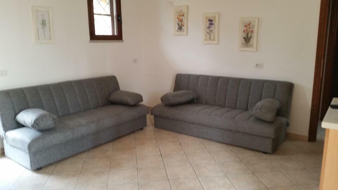 Casa Alice Apartment Budoni Bagian luar foto