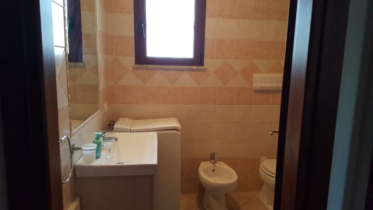 Casa Alice Apartment Budoni Bagian luar foto